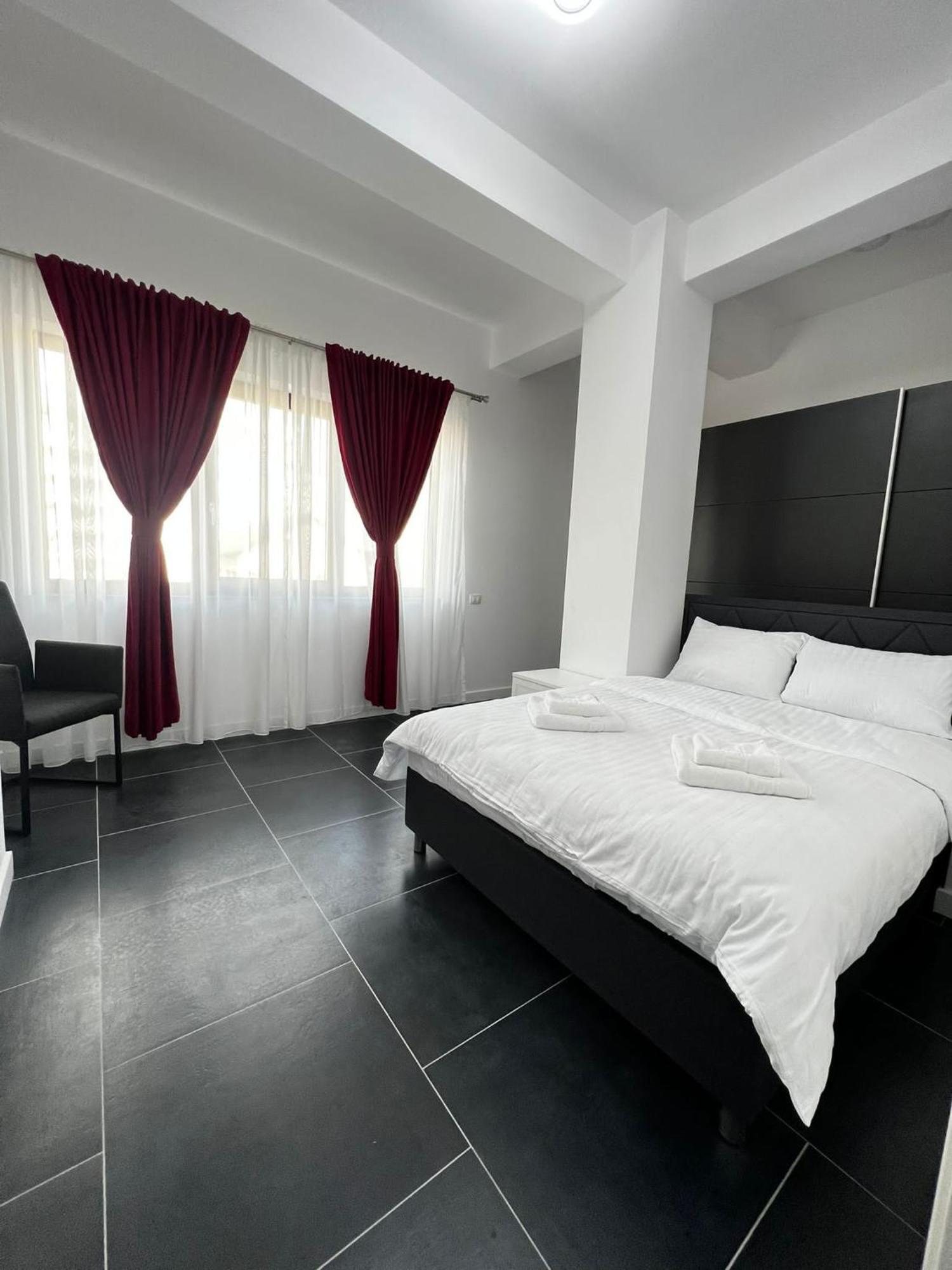 Luxury Cozy Apartments ซูชาวา ภายนอก รูปภาพ